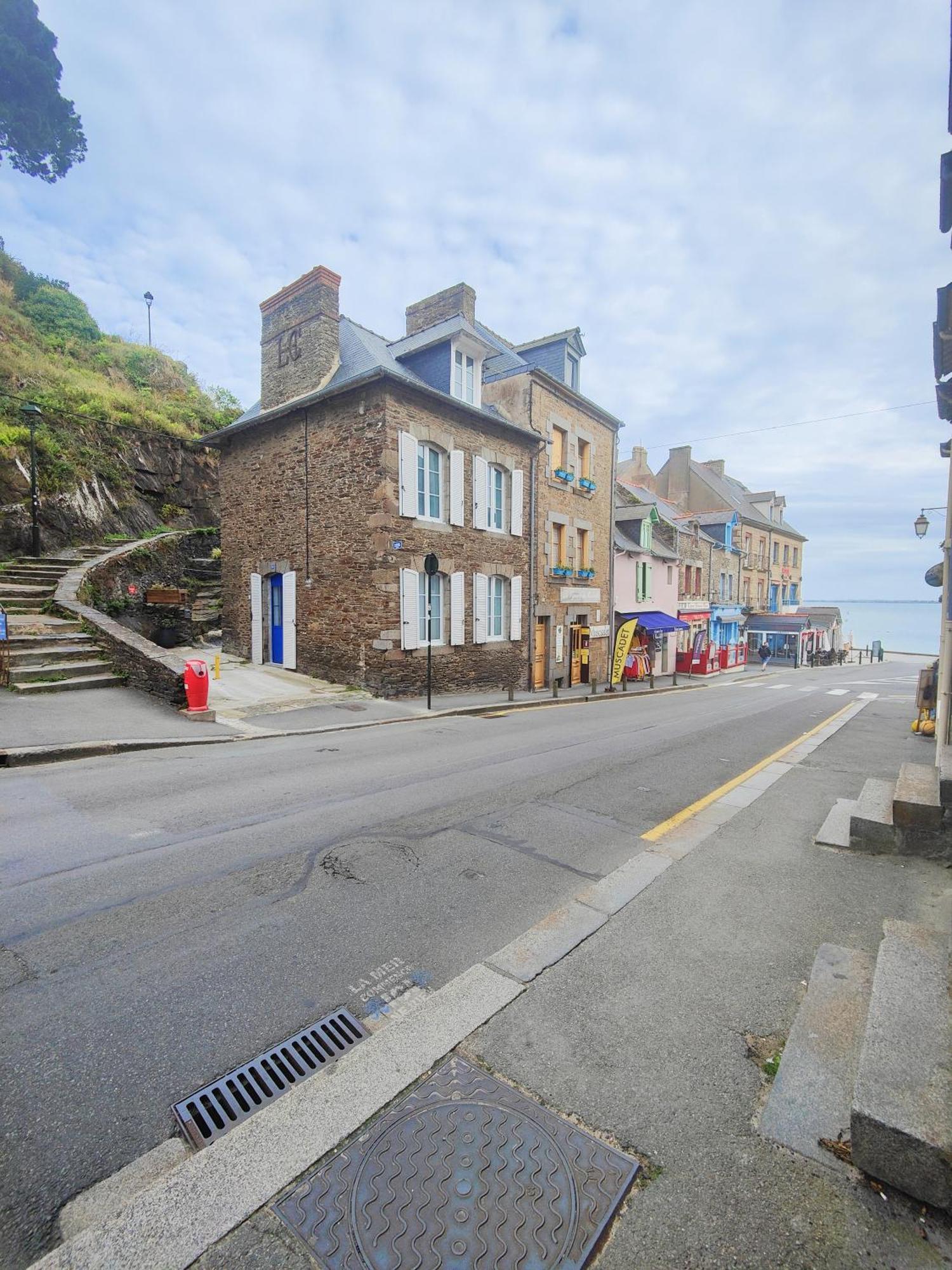 La Merveille By Mrodbnb - Appart Neuf - Vue Mer - 25M Plage & Resto - Cine - Cheminee - Popcorn Cancale Exteriér fotografie
